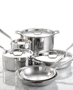 Macy's Up to 65% Off Cookware + Extra 25% Off